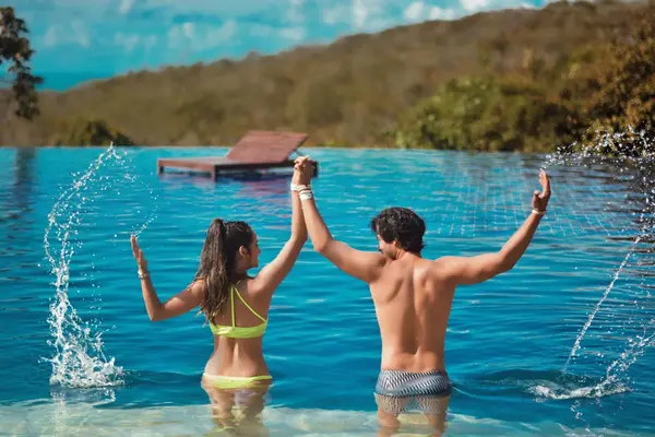 maceio1-ezgif.com-resize